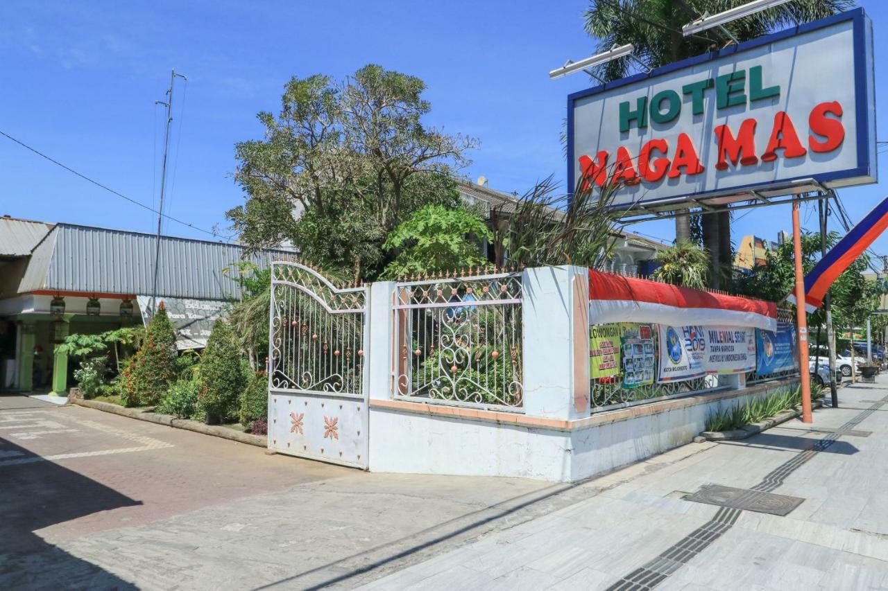 Naga Mas Hotel Mojokerto Exterior photo